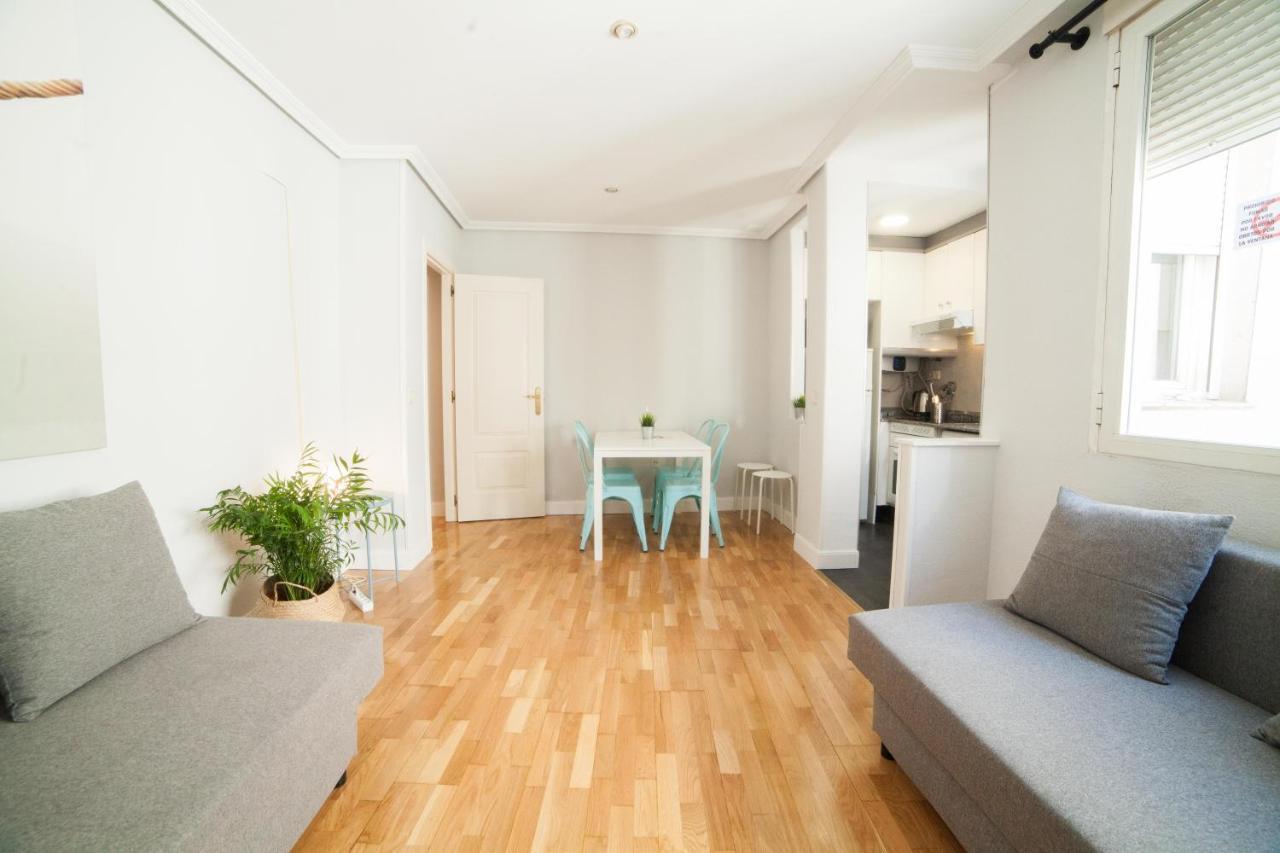 Apartments Madrid Principe ภายนอก รูปภาพ