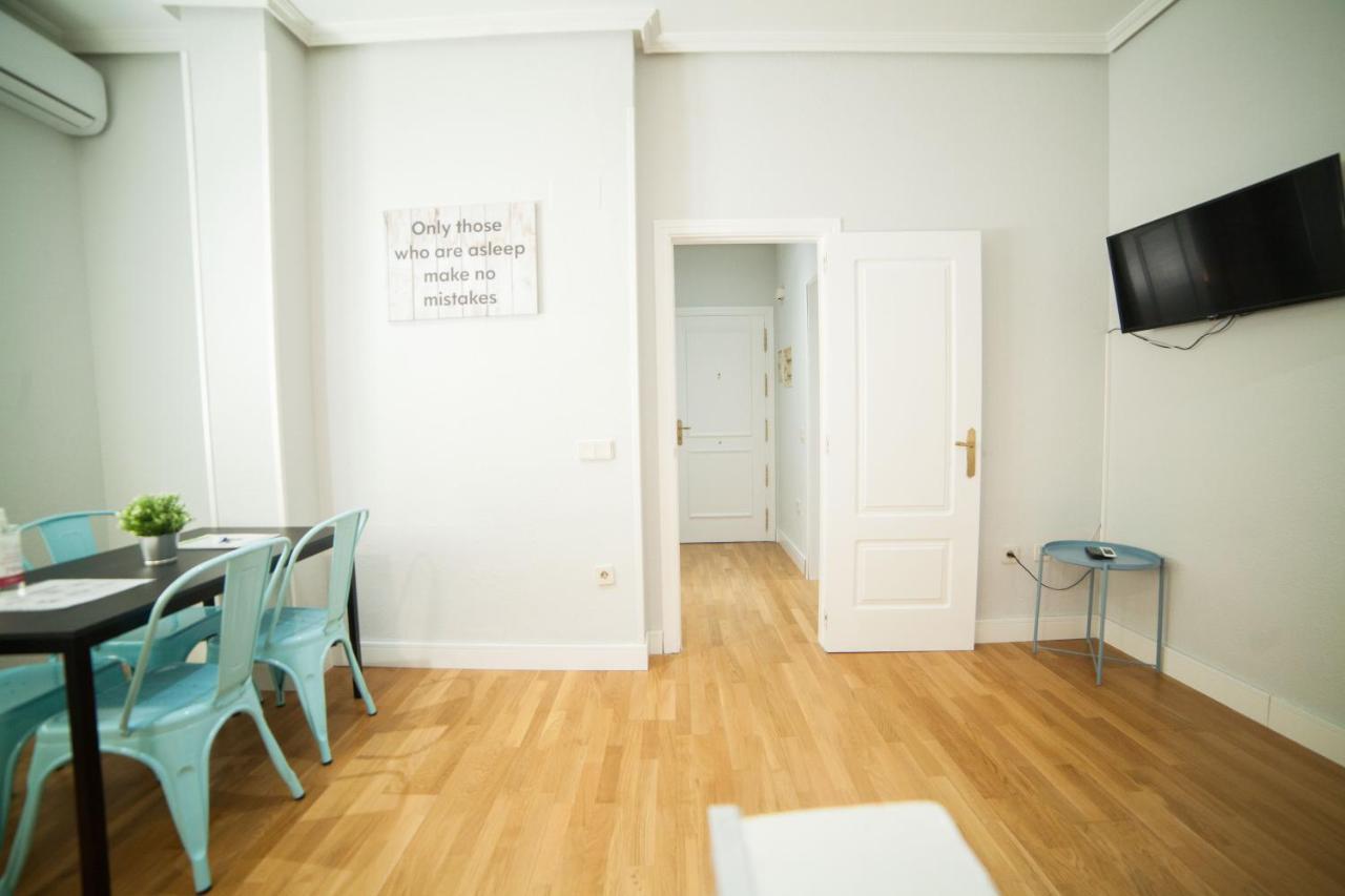 Apartments Madrid Principe ภายนอก รูปภาพ