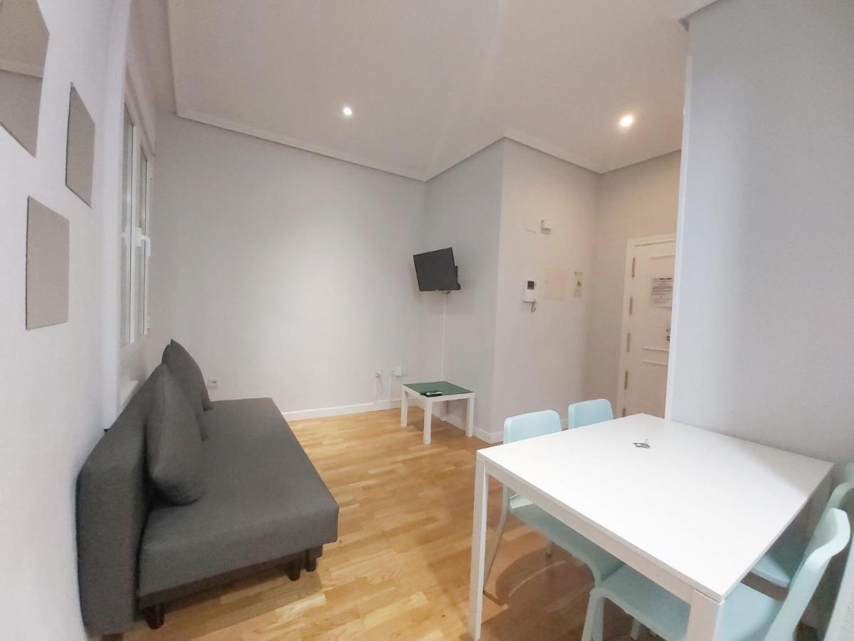 Apartments Madrid Principe ภายนอก รูปภาพ