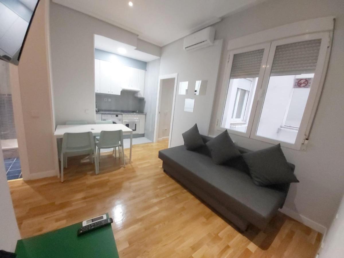 Apartments Madrid Principe ภายนอก รูปภาพ